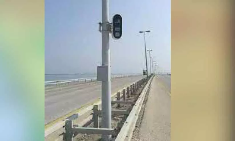 റോഡുകളിൽ കാമറകൾ സ്ഥാപിക്കുന്നതിനുമുമ്പ് വേഗപരിധി പുനഃപരിശോധിക്കണമെന്ന് ബഹ്റൈൻ മുനിസിപ്പൽ കൗൺസിലുകൾ റോഡുകളിൽ കാമറകൾ സ്ഥാപിക്കുന്നതിനുമുമ്പ് വേഗപരിധി പുനഃപരിശോധിക്കണമെന്ന് ബഹ്റൈൻ മുനിസിപ്പൽ കൗൺസിലുകൾ