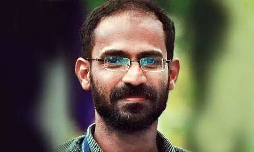 യു.എ.പിഎ ചുമത്തിയ റിജാസിന് ഐക്യദാർഢ്യം: സിദ്ദീഖ് കാപ്പൻ ഉൾപ്പെടെ 11 പേർക്കെതിരെ കേസ് യു.എ.പിഎ ചുമത്തിയ റിജാസിന് ഐക്യദാർഢ്യം: സിദ്ദീഖ് കാപ്പൻ ഉൾപ്പെടെ 11 പേർക്കെതിരെ കേസ്