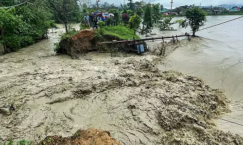 മണിപ്പൂരിൽ പേമാരിയും പ്രളയവും മണ്ണിടിച്ചിലും; വടക്കു കിഴക്കൻ സംസ്ഥാനങ്ങളിൽ മഴ കനക്കുന്നു