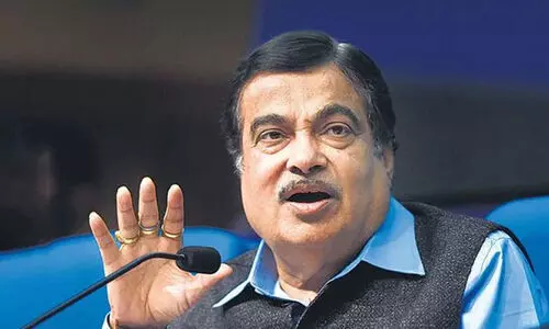 ‘എന്റെ തലച്ചോറിന് പ്രതിമാസം 200 കോടി രൂപയാണ് വില,’ പണമുണ്ടാക്കാൻ എന്തും ചെയ്യുന്ന ആളല്ലെന്നും നിതിൻ ഗഡ്കരി