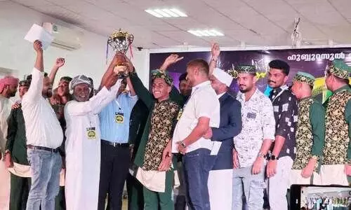 പ്രൗ​ഢ​മാ​യി നാ​ഷ​നൽ ദ​ഫ് മ​ത്സ​രം