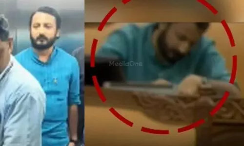 രാഹുലിനോട് സംസാരിച്ചത് ലീഗ് എം.എൽ.എമാർ മാത്രം; ഒന്നും മിണ്ടാതെ കോൺഗ്രസ് എം.എൽ.എമാർ, കട്ടകലിപ്പിൽ പ്രതിപക്ഷ നേതാവ്