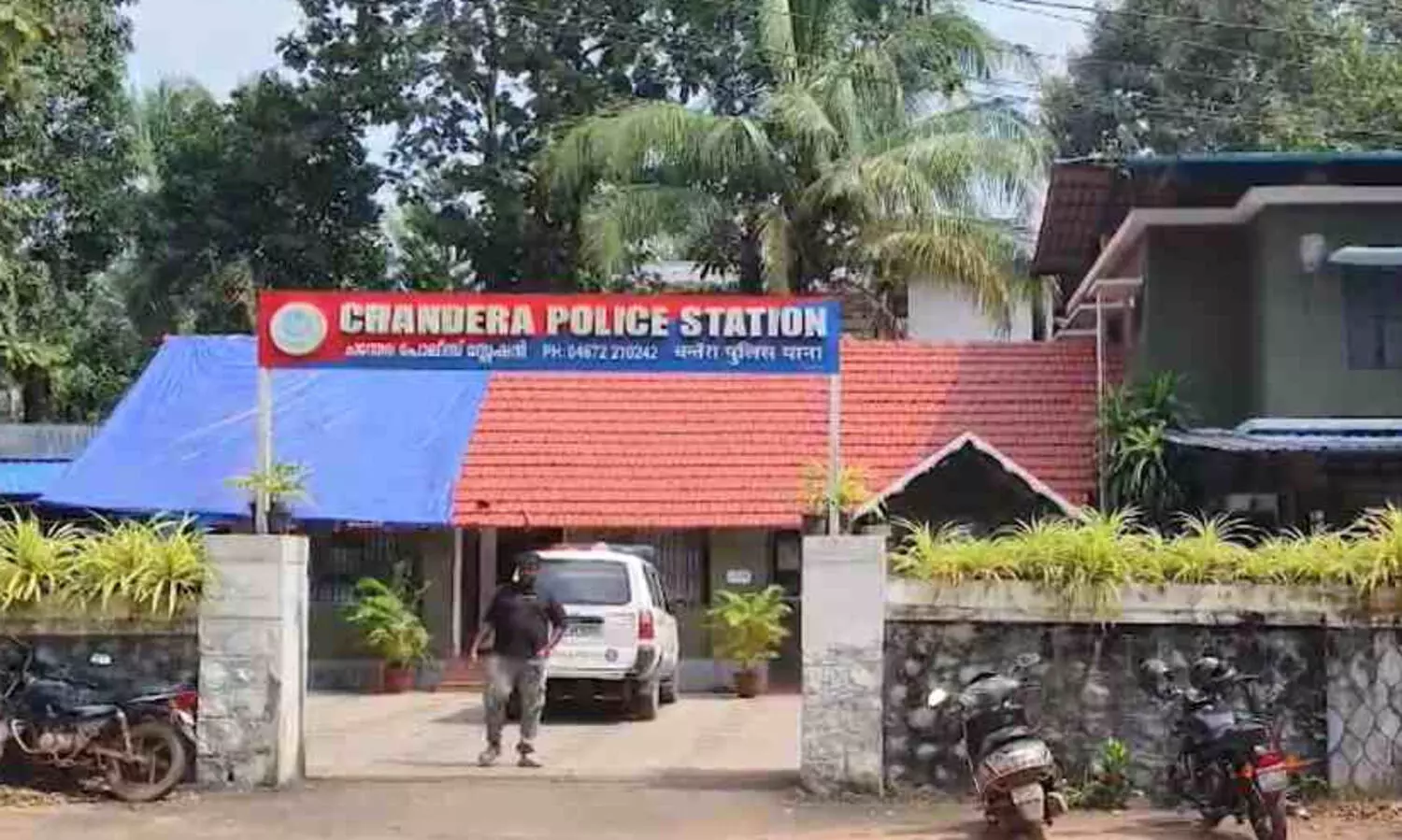 ഡേറ്റിങ് ആപ്പിലൂടെ പരിചയപ്പെട്ട 16കാരനെ പീഡിപ്പിച്ചത് 14 പേർ; എ.ഇ.ഒയും ആർ.പി.എഫ് ഉദ്യോഗസ്ഥനും ഉൾപ്പെടെ ഏഴ് പേർ അറസ്റ്റിൽ