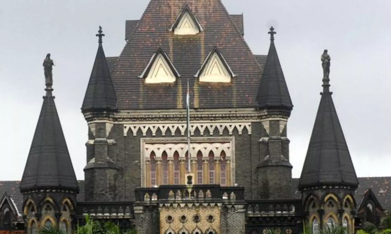 ‘നിങ്ങളുടെ മകൻ കൊല്ലപ്പെട്ടുവെങ്കിൽ എന്തുകൊണ്ട് കേസിൽ സാക്ഷിയായില്ല, എല്ലാവർക്കും അപ്പീൽ നൽകാൻ തുറന്നുവെച്ച ഗേറ്റ് അല്ല കോടതി; മലേഗാവ് സ്ഫോടനക്കേസ് അപ്പീൽ ഹരജിയിൽ ബോംബെ  ഹൈകോടതി