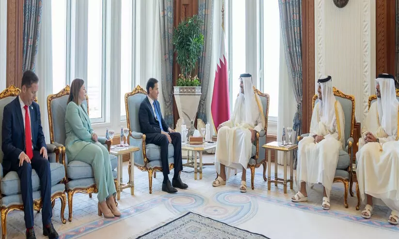 യു.എസ് സ്റ്റേറ്റ് സെക്രട്ടറി ഖത്തർ അമീറുമായി കൂടിക്കാഴ്ച നടത്തി