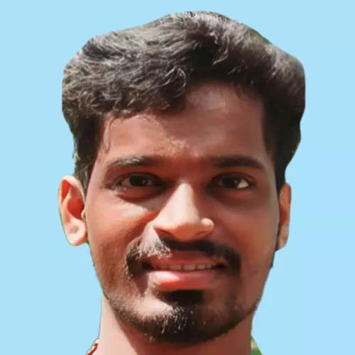 ക്ഷേ​ത്ര​ക്കു​ള​ത്തി​ൽ യു​വാ​വ് മു​ങ്ങി​മ​രി​ച്ച നി​ല​യി​ൽ