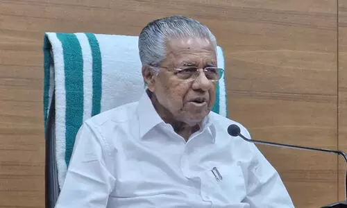 പൊലീസ് അതിക്രമം ഒറ്റപ്പെട്ടത്; മുന്നണി യോഗത്തിൽ ന്യായീകരിച്ച് മുഖ്യമന്ത്രി പൊലീസ് അതിക്രമം ഒറ്റപ്പെട്ടത്; മുന്നണി യോഗത്തിൽ ന്യായീകരിച്ച് മുഖ്യമന്ത്രി