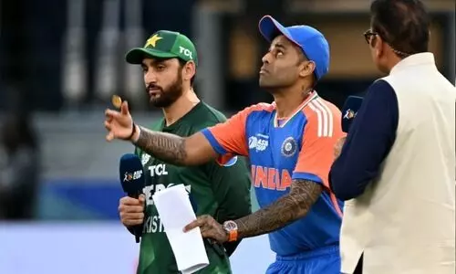 ‘അങ്ങനെ നിയമമൊന്നുമില്ല’; പാക് താരങ്ങൾക്ക് കൈകൊടുക്കാത്തതിൽ വിശദീകരണവുമായി ബി.സി.സി.ഐ