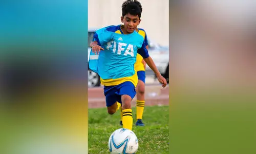 അ​ൽ അ​ഹ്‌​ലി ഖ​ത്ത​ർ എ​ഫ്.​സി​യു​ടെ ബൂ​ട്ട​ണി​യാ​ൻ അ​മ​ൻ