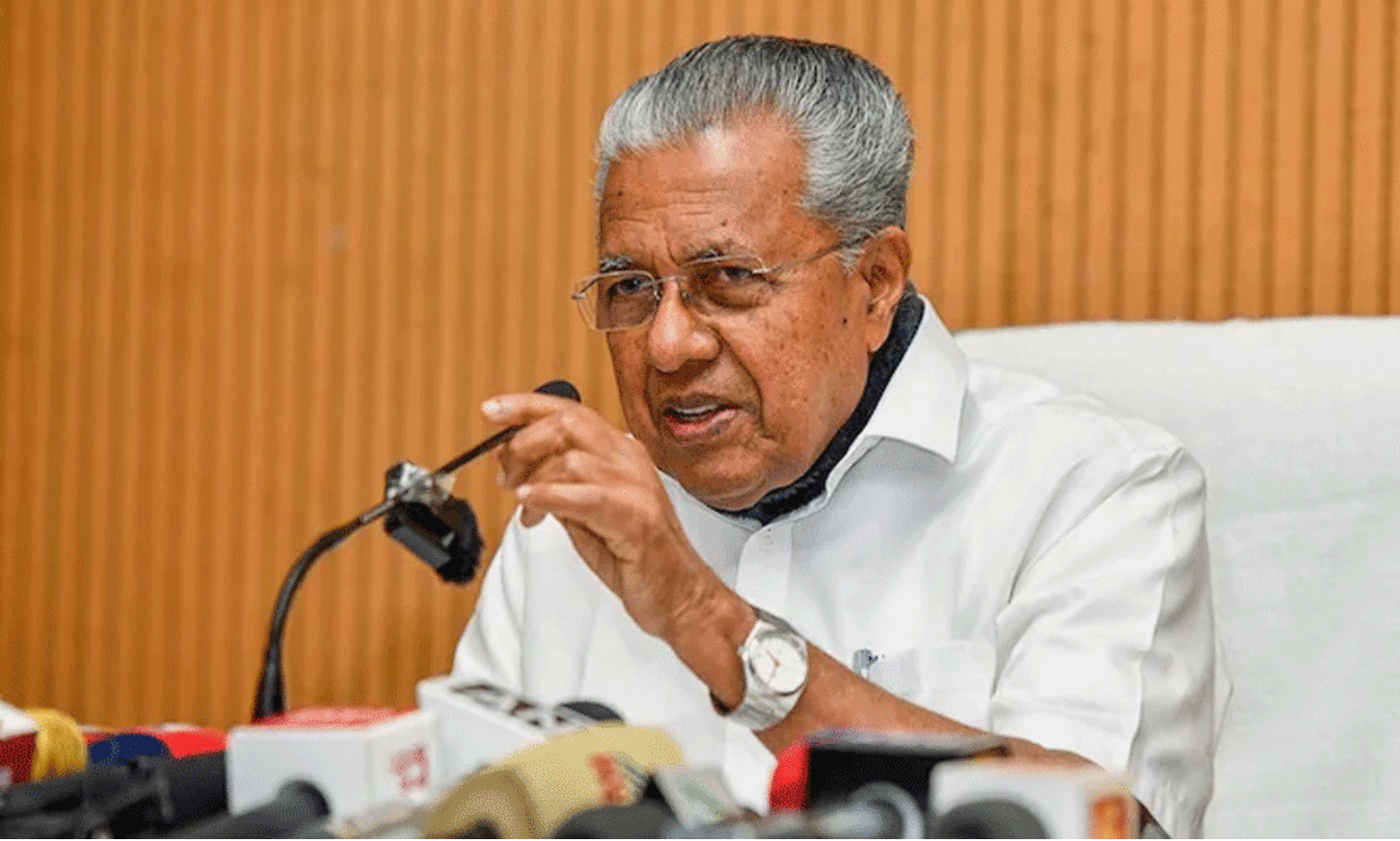 നവകേരളം പുതിയ രൂപത്തിൽ; ‘മുഖ്യമന്ത്രി എന്നോടൊപ്പം’ അഥവാ സി.എം വിത്ത് മി- ഓഫിസ് വെള്ളയമ്പലത്ത്