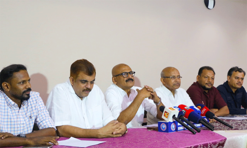 ഇ.അഹമ്മദ് സാഹിബ് മെമ്മോറിയൽ സൂപ്പർ 7; കെ.എം.സി.സി ജിദ്ദ സെൻട്രൽ കമ്മിറ്റി ഫുട്ബാൾ ടൂർണമെന്റ് ഈ മാസം 19 മുതൽ ഇ.അഹമ്മദ് സാഹിബ് മെമ്മോറിയൽ സൂപ്പർ 7; കെ.എം.സി.സി ജിദ്ദ സെൻട്രൽ കമ്മിറ്റി ഫുട്ബാൾ ടൂർണമെന്റ് ഈ മാസം 19 മുതൽ