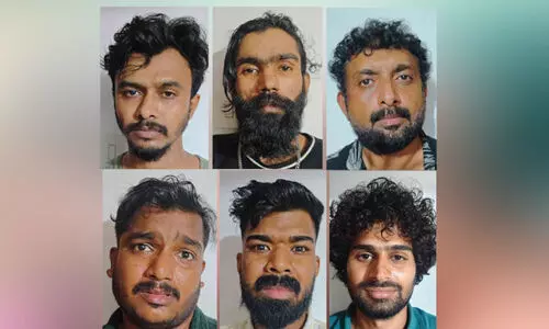 സൗ​ത്ത് പ​ന​മ​ണ്ണ​യി​ൽ​നി​ന്ന് ല​ഹ​രി വ​സ്തു​ക്ക​ളും പ​ട​ക്ക ശേ​ഖ​ര​വും പി​ടി​ച്ചെ​ടു​ത്ത കേ​സി​ൽ ആ​റു​പേ​ർ അ​റ​സ്റ്റി​ൽ