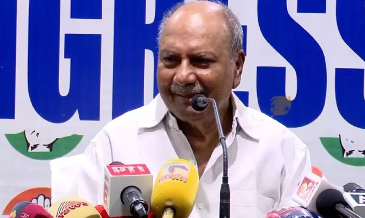 എ.കെ. ആന്റണി വാർത്തസമ്മേളനം നടത്തി ആവശ്യപ്പെട്ട ശിവഗിരി, മാറാട്  റിപ്പോർട്ടുകൾ വർഷങ്ങൾക്ക് മുമ്പേ നിയമസഭ വെബ്സൈറ്റിൽ..!