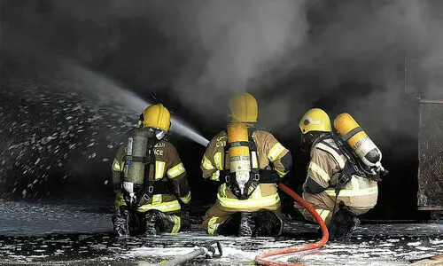 അബൂദബിയിൽ വെയർ ഹൗസിൽ തീപിടിത്തം