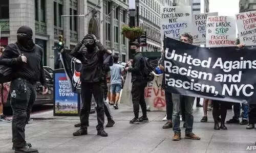 ‘ആ ഫാഷിസ്റ്റ് വിരുദ്ധത തീവ്രവാദം,’ ആന്റിഫയെ തീവ്രവാദ സംഘടനായി പ്രഖ്യാപിച്ച്  ട്രംപ്