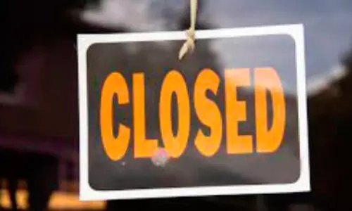 വാ​ണി​ജ്യ വ്യ​വ​സാ​യ മ​ന്ത്രാ​ല​യം പ​രി​ശോ​ധ​ന; അ​ഹ്‌​മ​ദി ഗ​വ​ർ​ണ​റേ​റ്റി​ൽ ഏ​ഴ് ക​ട​ക​ൾ അ​ട​പ്പി​ച്ചു