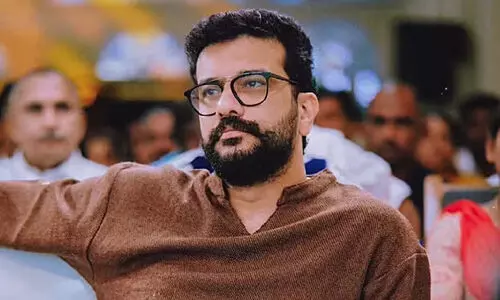 രാഹുൽ മാങ്കൂട്ടത്തിൽ ശ്രദ്ധ പുലർത്തണമായിരുന്നു, സ്ഥാനത്ത് നിന്ന് നീക്കേണ്ടതില്ല -രമേശ് പിഷാരടി രാഹുൽ മാങ്കൂട്ടത്തിൽ ശ്രദ്ധ പുലർത്തണമായിരുന്നു, സ്ഥാനത്ത് നിന്ന് നീക്കേണ്ടതില്ല -രമേശ് പിഷാരടി