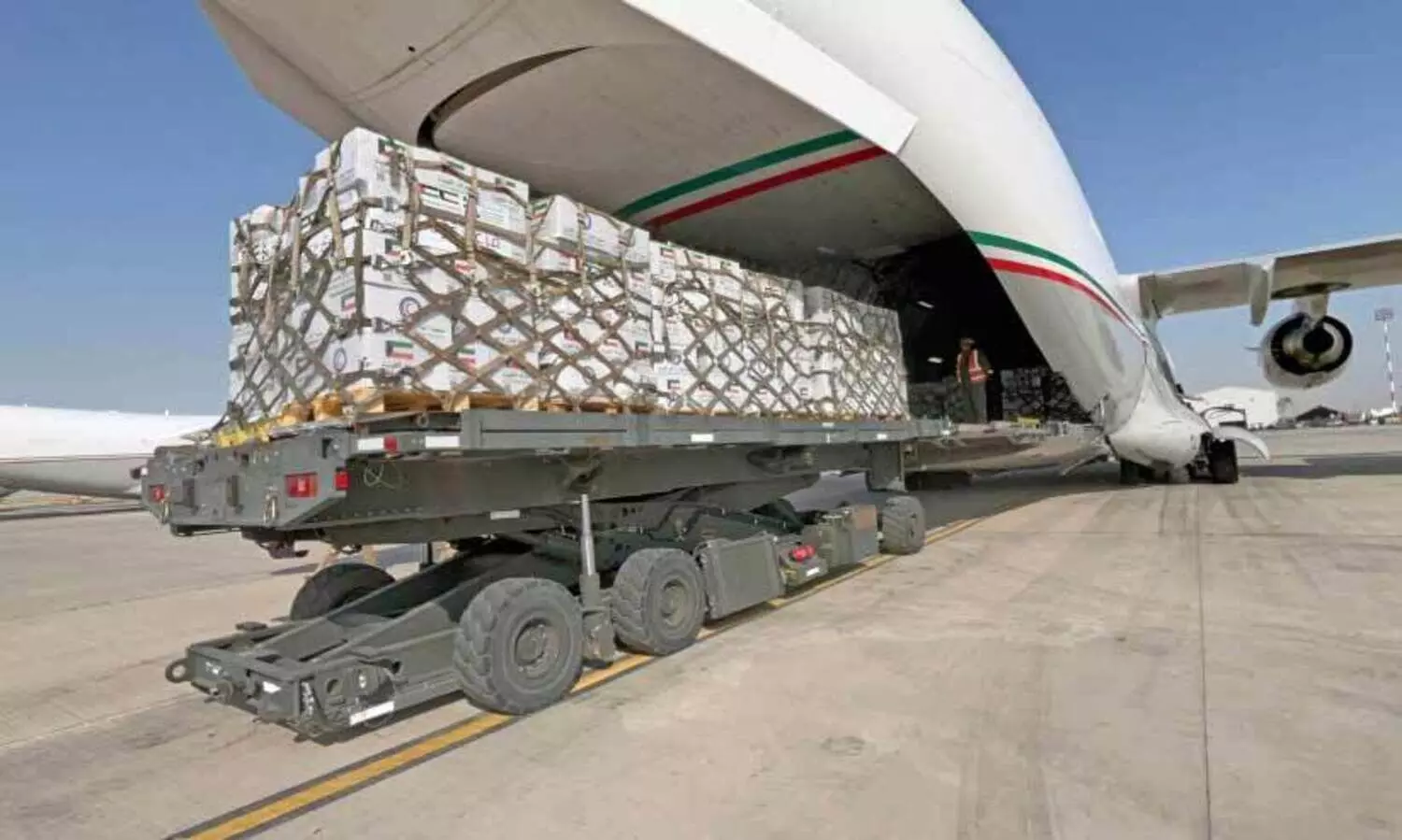 ഗ​സ്സ​ക്ക് കൂ​ടു​ത​ൽ സ​ഹാ​യം; 40 ട​ൺ ഭ​ക്ഷ്യ​വ​സ്തു​ക്ക​ളു​മാ​യി 10ാം വി​മാ​നം