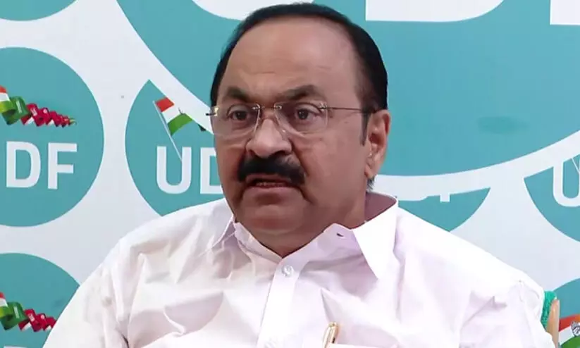 എന്തിനാണ് എന്റെ നെഞ്ചത്തേക്ക് കയറുന്നത്, ഞാൻ എന്ത് തെറ്റ് ചെയ്തിട്ടാ, എന്റെ വീട്ടിലേക്ക് കാളയുമായും കോഴിയുമായും പ്രകടനം എന്തിനാണ് എന്റെ നെഞ്ചത്തേക്ക് കയറുന്നത്, ഞാൻ എന്ത് തെറ്റ് ചെയ്തിട്ടാ, എന്റെ വീട്ടിലേക്ക് കാളയുമായും കോഴിയുമായും പ്രകടനം