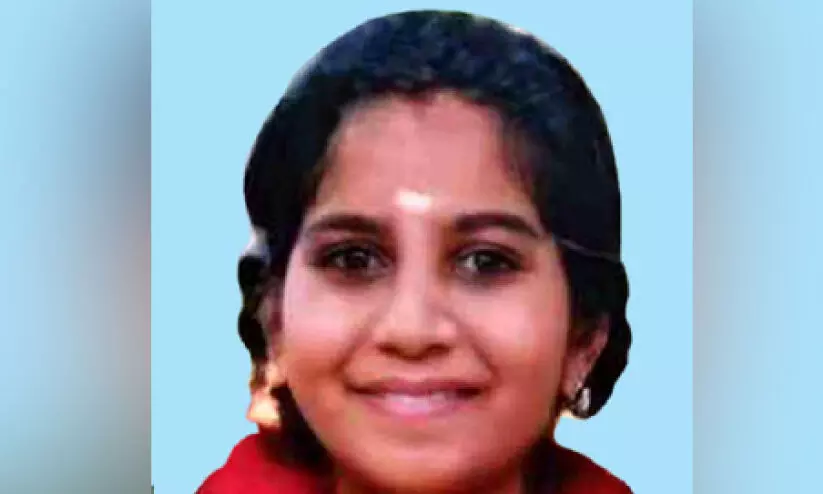 യുവതിയെ ശ്വാസംമുട്ടിച്ച് കൊലപ്പെടുത്തി; ഭർത്താവ് അറസ്റ്റിൽ യുവതിയെ ശ്വാസംമുട്ടിച്ച് കൊലപ്പെടുത്തി; ഭർത്താവ് അറസ്റ്റിൽ