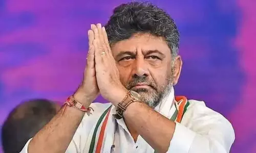 സി.​ഐ.​ഡി അ​ന്വേ​ഷ​ണ​വു​മാ​യി തെ​ര​ഞ്ഞെ​ടു​പ്പ് ക​മീ​ഷ​ൻ സ​ഹ​ക​രി​ക്കു​ന്നി​ല്ല -ഡി.​കെ. ശി​വ​കു​മാ​ർ