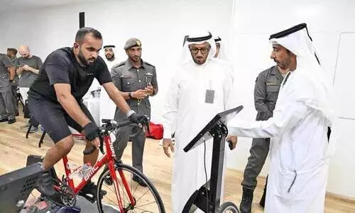 ദു​ബൈ​യി​ൽ വെ​ർ​ച്വ​ൽ ട്രാ​ക്ക്​ സൈ​ക്ലി​ങ് റേ​സ് സം​ഘ​ടി​പ്പി​ച്ചു