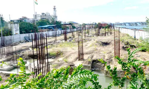 എ​റ​ണാ​കു​ളം ജ​ങ്ഷ​ൻ, ടൗ​ൺ റെയിൽവേ സ്റ്റേഷൻ നവീകരണം; കാത്തിരിപ്പ് നീളുന്നു