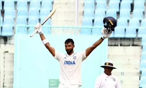 ജുറേലിനും ദേവ്ദത്തിനും സെഞ്ച്വറി; ഇന്ത്യ എ -ആസ്ട്രേലിയ എ ടെസ്റ്റ് മത്സരം സമനിലയില്‍