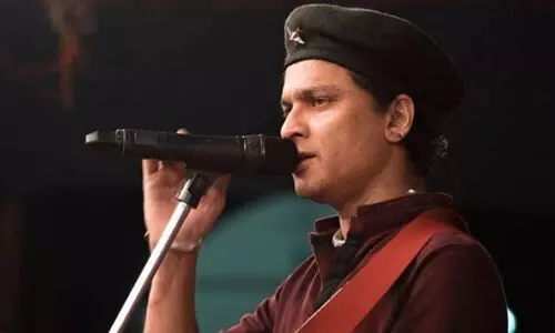 ‘യാ അലീ...’ എന്ന ഒറ്റ ഗാനത്തിലൂടെ തലവര മാറിയ സുബീൻ ഗാർഗ്; അപ്രതീക്ഷിത വിയോഗത്തിൽ ഞെട്ടി ആരാധകർ ‘യാ അലീ...’ എന്ന ഒറ്റ ഗാനത്തിലൂടെ തലവര മാറിയ സുബീൻ ഗാർഗ്; അപ്രതീക്ഷിത വിയോഗത്തിൽ ഞെട്ടി ആരാധകർ