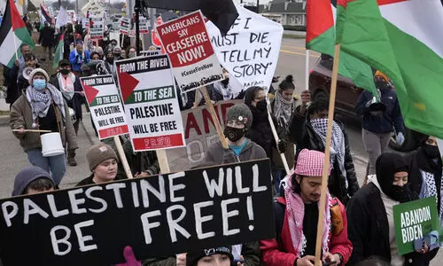 ഇസ്രായേൽ പരിധി വിടുന്നതായി പകുതിയിലധികം അമേരിക്കക്കാർ