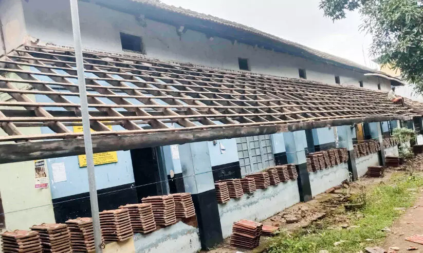 നൂറ്റാണ്ടിന്റെ സേവന പാരമ്പര്യമുള്ള കോട്ടായി സർക്കാർ ആശുപത്രി പൊളിക്കുന്നു