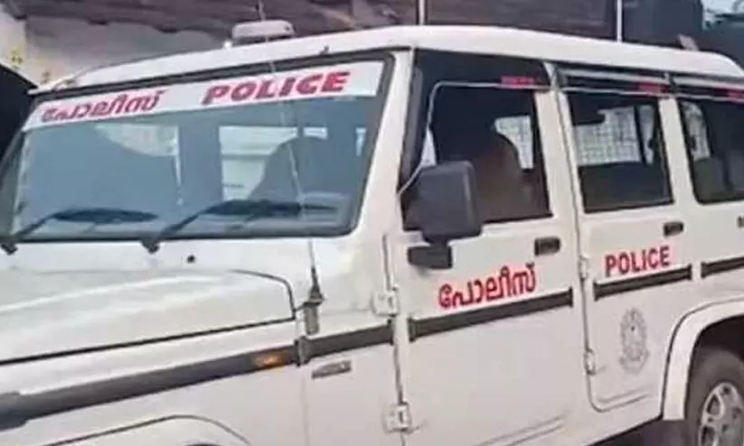 കുഴൽപ്പണം പിടികൂടിയ കേസിൽ നടപടിക്രമം പാലിച്ചില്ല: സി.ഐ അടക്കം നാല് പൊലീസുകാർക്ക് സസ്‌പെൻഷൻ