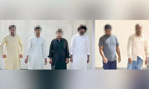 അ​ന​ധി​കൃ​ത​മാ​യി ത​മ്പാ​ക്കും മ​ദ്യ​വും വി​റ്റു; ആ​റു​പേ​ർ പി​ടി​യി​ൽ