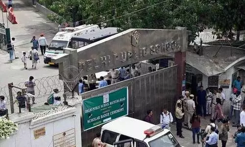 Bomb threat,Delhi schools,School bomb threat,DelhiPolice ,investigation,വ്യാജബോംബ് ഭീഷണി, ഡൽഹി പൊലീസ്, ബോംബ് സ്ക്വാഡ്,