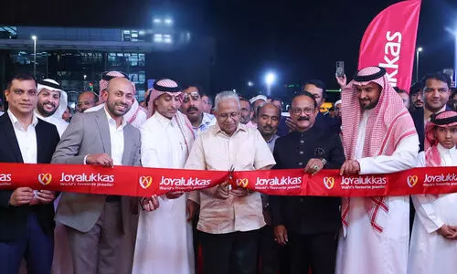 ജോയ് ആലുക്കാസിന്റെ പുതിയ ഷോറൂം ദമ്മാമിൽ പ്രവർത്തനമാരംഭിച്ചു