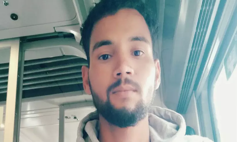 കരകാണാക്കടലിൽ ഒഴുകിനടന്നത് രണ്ടു ദിവസ​ത്തോളം; യൂറോപ്പിലേക്കുള്ള യാത്രയിൽ 23കാരന്റെ നടുക്കുന്ന അതിജീവന കഥ