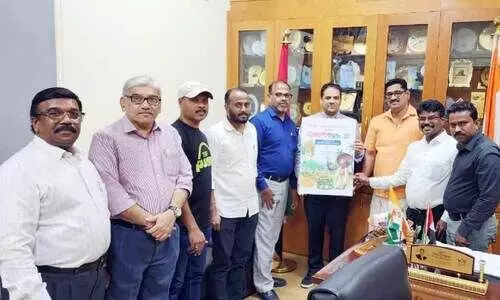 ഓ​ണോ​ത്സ​വം ബ്രോ​ഷ​ർ പ്ര​കാ​ശ​നം