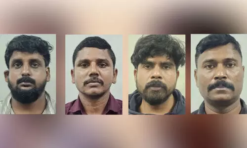 ക​വ​ർ​ച്ച പദ്ധതി ത​ക​ർ​ത്ത് നാ​ലം​ഗ ക്വ​ട്ടേ​ഷ​ൻ സം​ഘ​ത്തെ പൊ​ലീ​സ് പി​ടി​കൂ​ടി