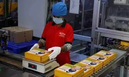 700 ഉൽപ്പന്നങ്ങളുടെ വില വെട്ടിക്കുറച്ച് അമുൽ; ഐസ്ക്രീമിനും നെയ്ക്കും ബട്ടറിനുമെല്ലാം വില കുറയും