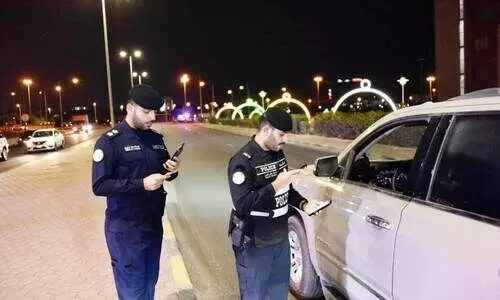 പ​രി​ശോ​ധ​ന​ക​ൾ തു​ട​രു​ന്നു; താ​മ​സ, തൊ​ഴി​ൽ, ഗ​താ​ഗ​ത നി​യ​മ ലം​ഘ​ക​ർ പി​ടി​യി​ൽ