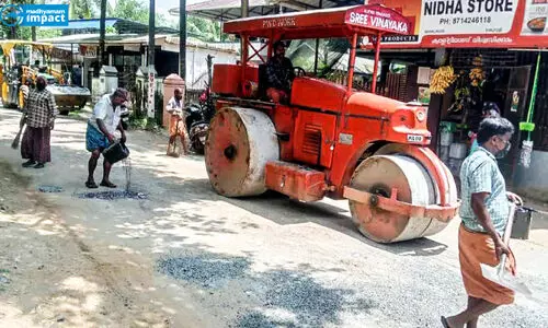 കല്ലൂർ റോഡിലെ കുഴികൾ അടച്ചുതുടങ്ങി