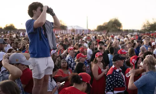 ചാർളി കിർക്കിന്റെ സംസ്കാര ചടങ്ങിൽ പതിനായിരങ്ങൾ