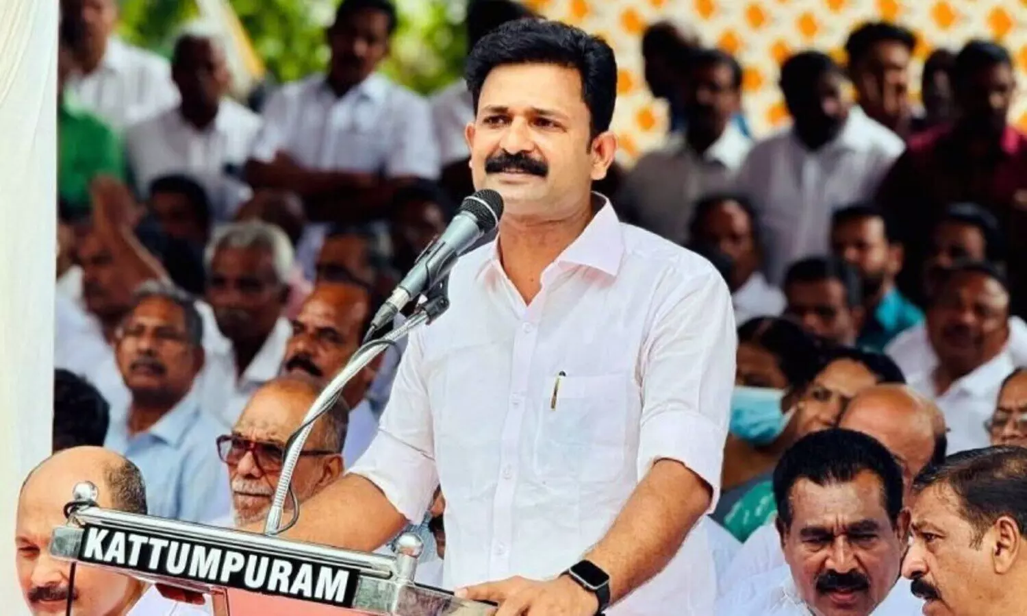 ‘സൈബർ സഖാക്കളേ നിങ്ങൾക്ക് ആളുമാറി, ഇതുകൊണ്ടൊന്നും എന്നെ വിരട്ടാനാകില്ല’; സൈബർ ആക്രമണത്തിന് മറുപടിയുമായി ജിന്‍റോ ജോൺ