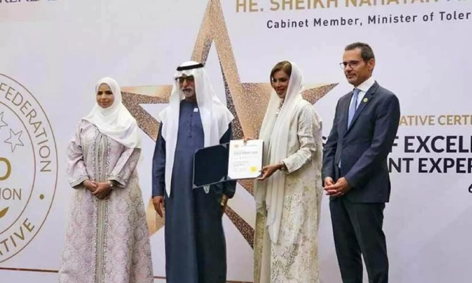 രോ​ഗി അ​നു​ഭ​വ മി​ക​വ്; സ്വ​ർ​ണ​ത്തി​ള​ക്ക​ത്തി​ൽ ആ​രോ​ഗ്യ മ​ന്ത്രാ​ല​യം