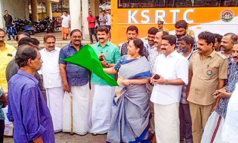 പത്തനംതിട്ടക്ക് പുതിയ എ.സി സ്ലീപ്പര് ബസുകൾ അനുവദിച്ച് കെ.എസ്.ആർ.ടി.സി പത്തനംതിട്ടക്ക് പുതിയ എ.സി സ്ലീപ്പര് ബസുകൾ അനുവദിച്ച് കെ.എസ്.ആർ.ടി.സി