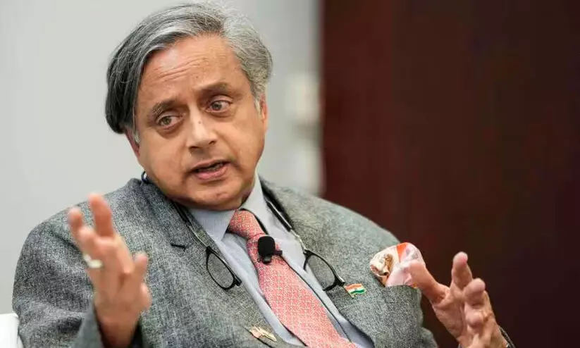 എച്ച്-1ബി വിസ നിരക്ക്: കോൺഗ്രസ് നിലപാട് തള്ളി തരൂർ, നടപടി ഭാവിയിൽ രാജ്യത്തെ ശക്തിപ്പെടുത്തും, ‘എപ്പോഴും ഇരയാവുകയാണെന്ന തോന്നൽ പാടില്ല,’