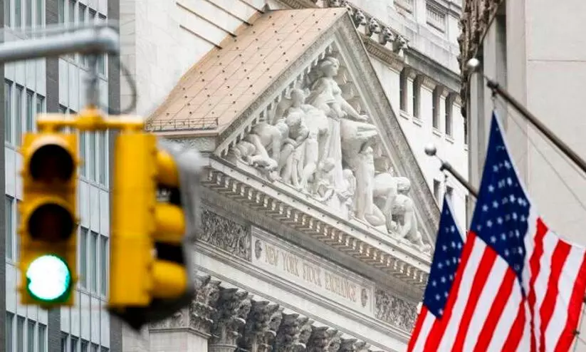 വിസ നിരക്ക് വർധന; ഇന്ത്യയി​ലേക്ക് തിരിഞ്ഞ് പ്രമുഖ യു.എസ് ധനകാര്യ സ്ഥാപനങ്ങൾ,​ തദ്ദേശീയ തൊഴിൽ വിപണിയിൽ പ്രതീക്ഷക്ക് വകയെന്ന് നിരീക്ഷകർ