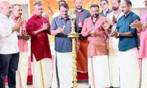 പത്തനംതിട്ട പ്ര​വാ​സി കൂ​ട്ടാ​യ്മ​ ഓ​ണാ​ര​വം 2025