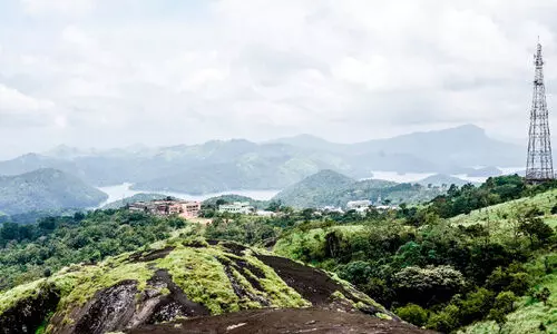 വിസ്മയ കാഴ്ചകളൊരുക്കി മൈക്രോവേവ് വ്യൂ പോയൻറ് വിസ്മയ കാഴ്ചകളൊരുക്കി മൈക്രോവേവ് വ്യൂ പോയൻറ്