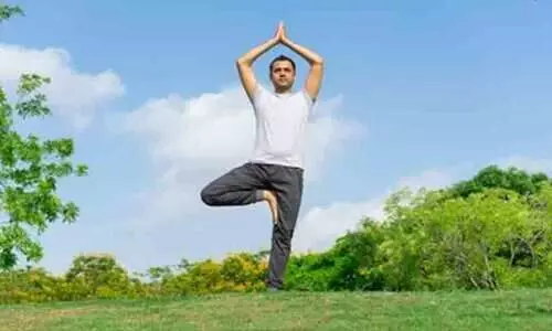 10 സെക്കന്‍റ് ഒറ്റക്കാലിൽ നിൽക്കൂ, 7 വർഷം വരെ ആയുസ് കൂടും; ഹാർവാർഡ് കാർഡിയോളജിസ്റ്റ് പറയുന്നു